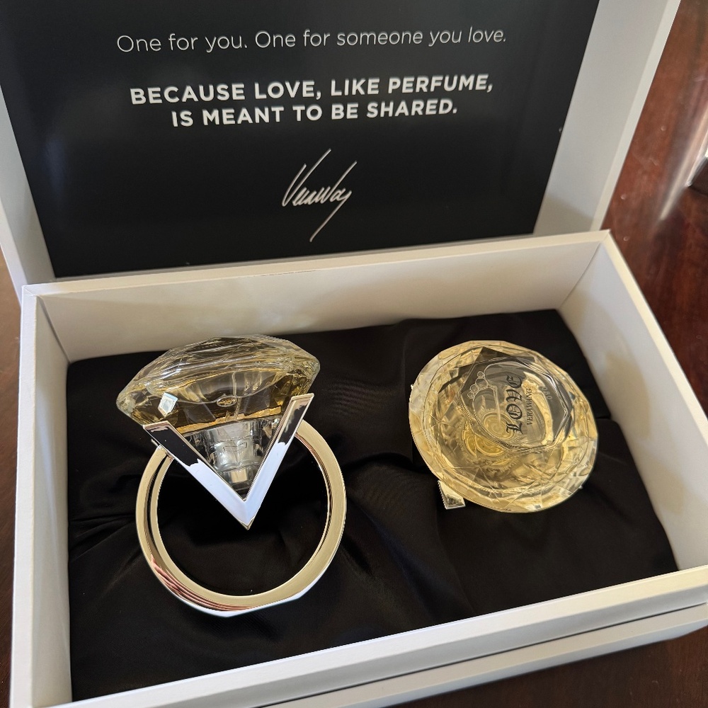 Vera Wang Love double set